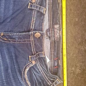 Silver Jeans Co.  Size: 32
